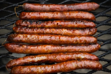 נקניקיות טלה - 100 גר