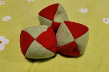 3 כדורי גאגלינג אדום ירוק